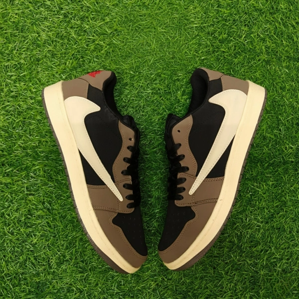Nike - Travis scott brown mocha Alternative